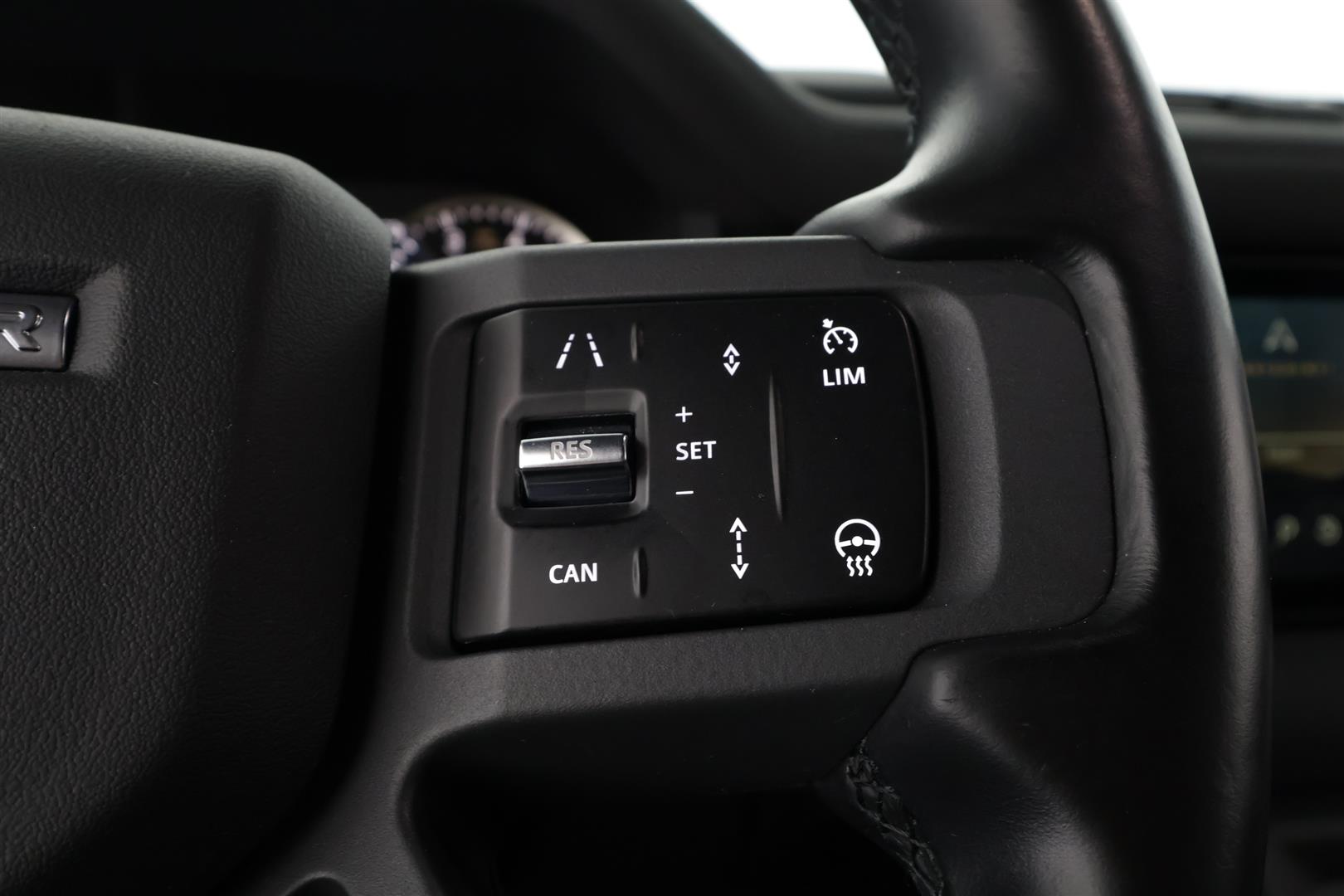 Land Rover Defender 2022