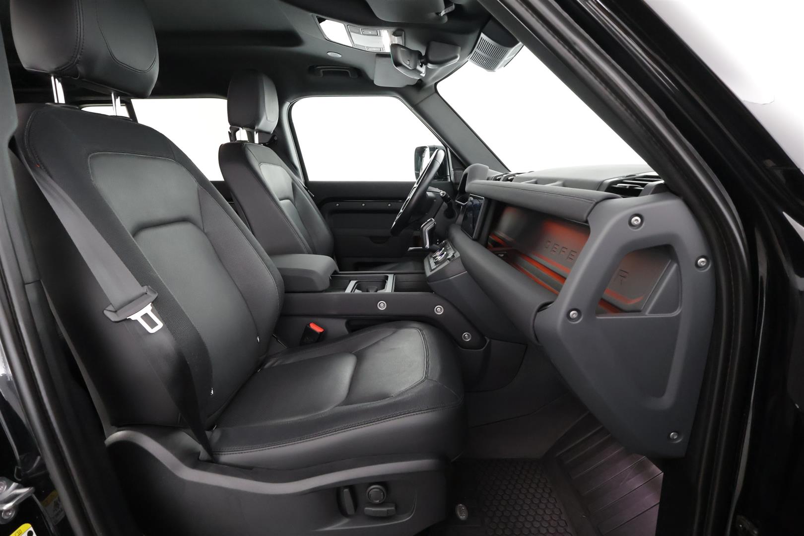 Land Rover Defender 2022
