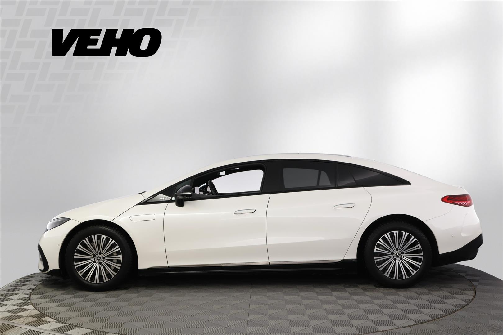 MERCEDES-BENZ EQS 2023