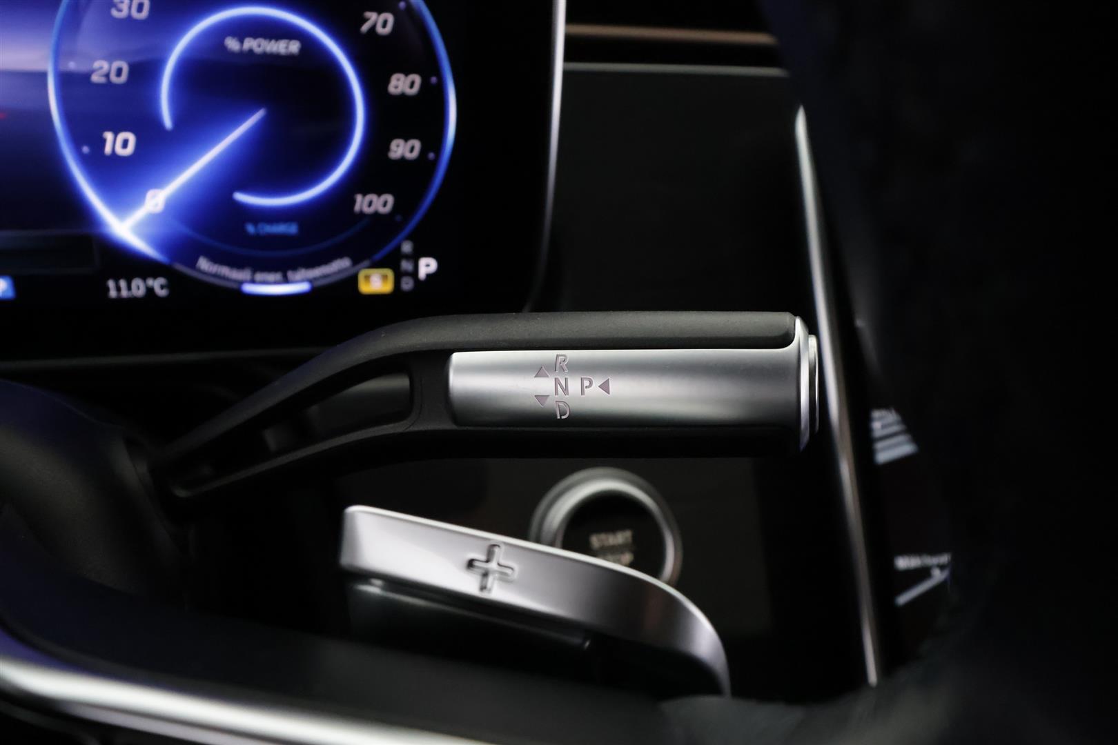 MERCEDES-BENZ EQS 2023