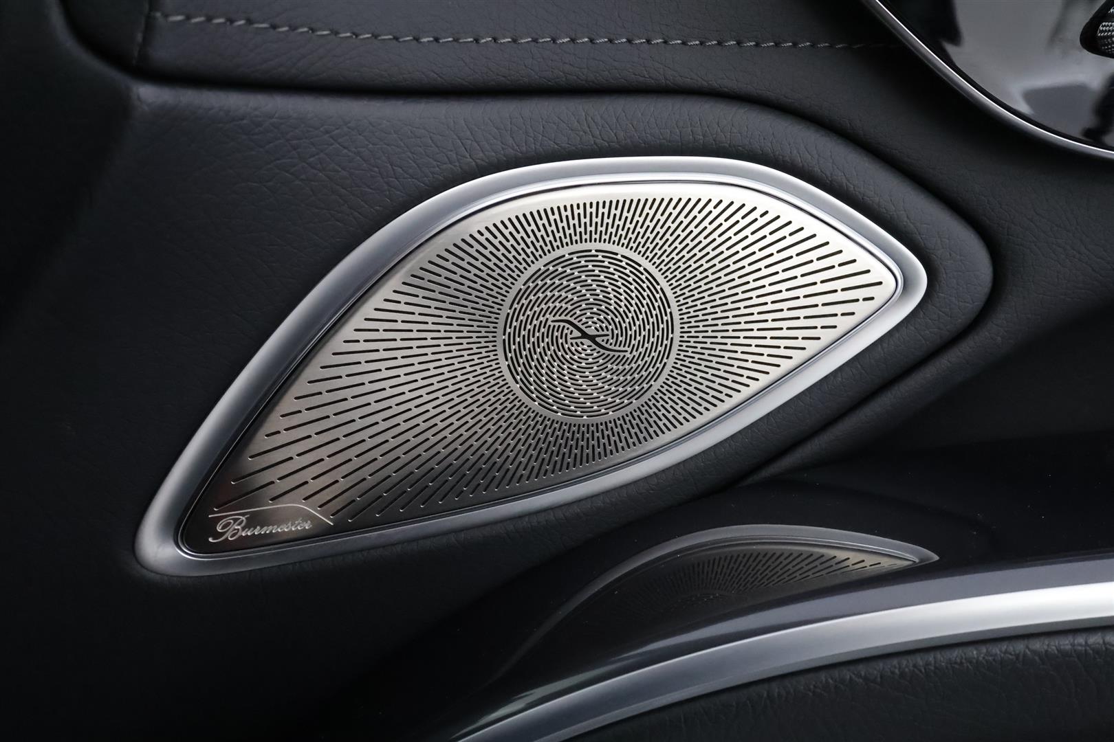 MERCEDES-BENZ EQS 2023