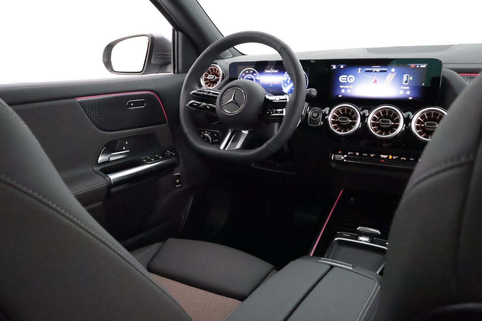 Mercedes-Benz EQA 2025