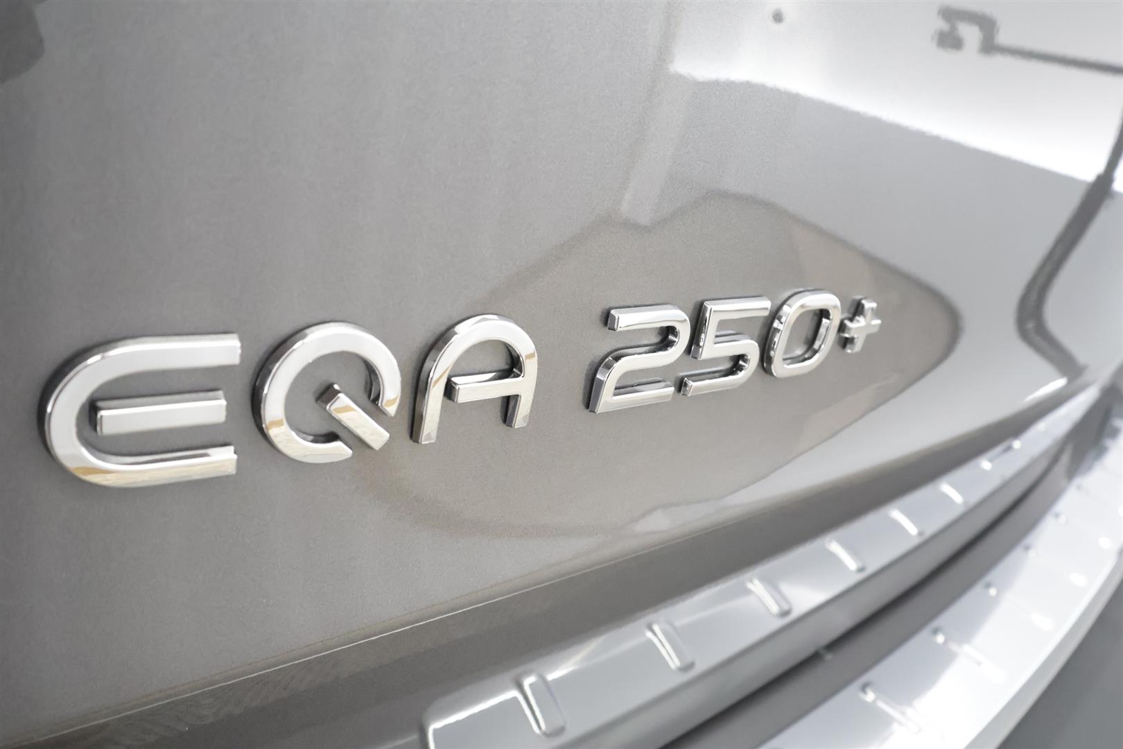 Mercedes-Benz EQA 2025