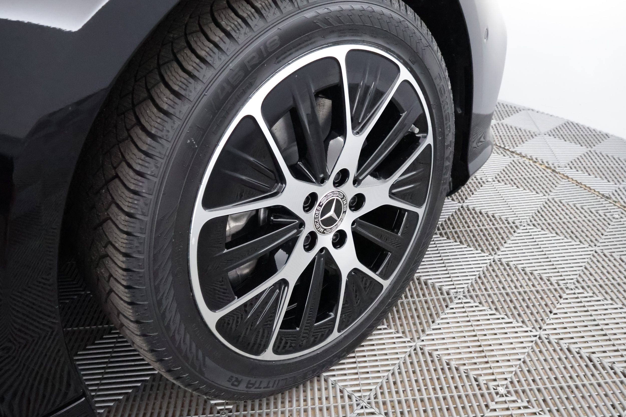 Mercedes-Benz CLA 2025