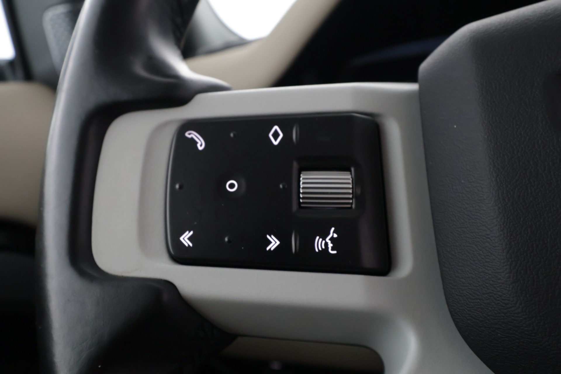 LAND ROVER Defender 2022