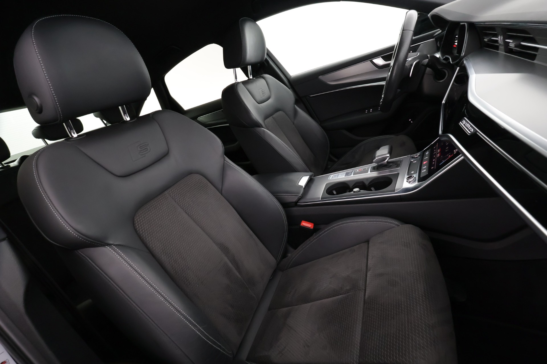 AUDI A6 2021