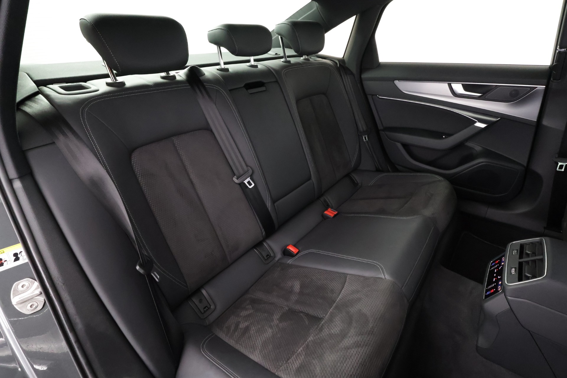 AUDI A6 2021