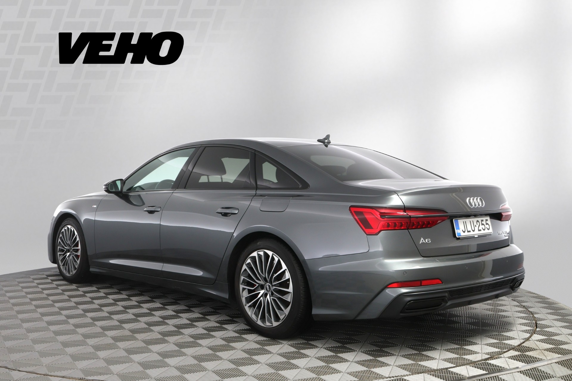 AUDI A6 2021