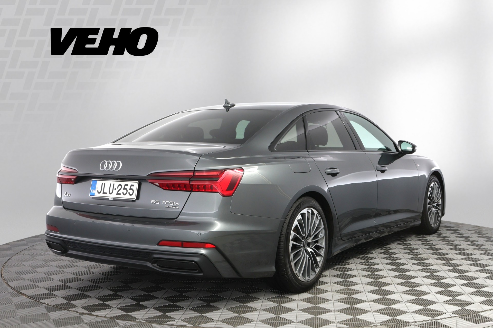AUDI A6 2021