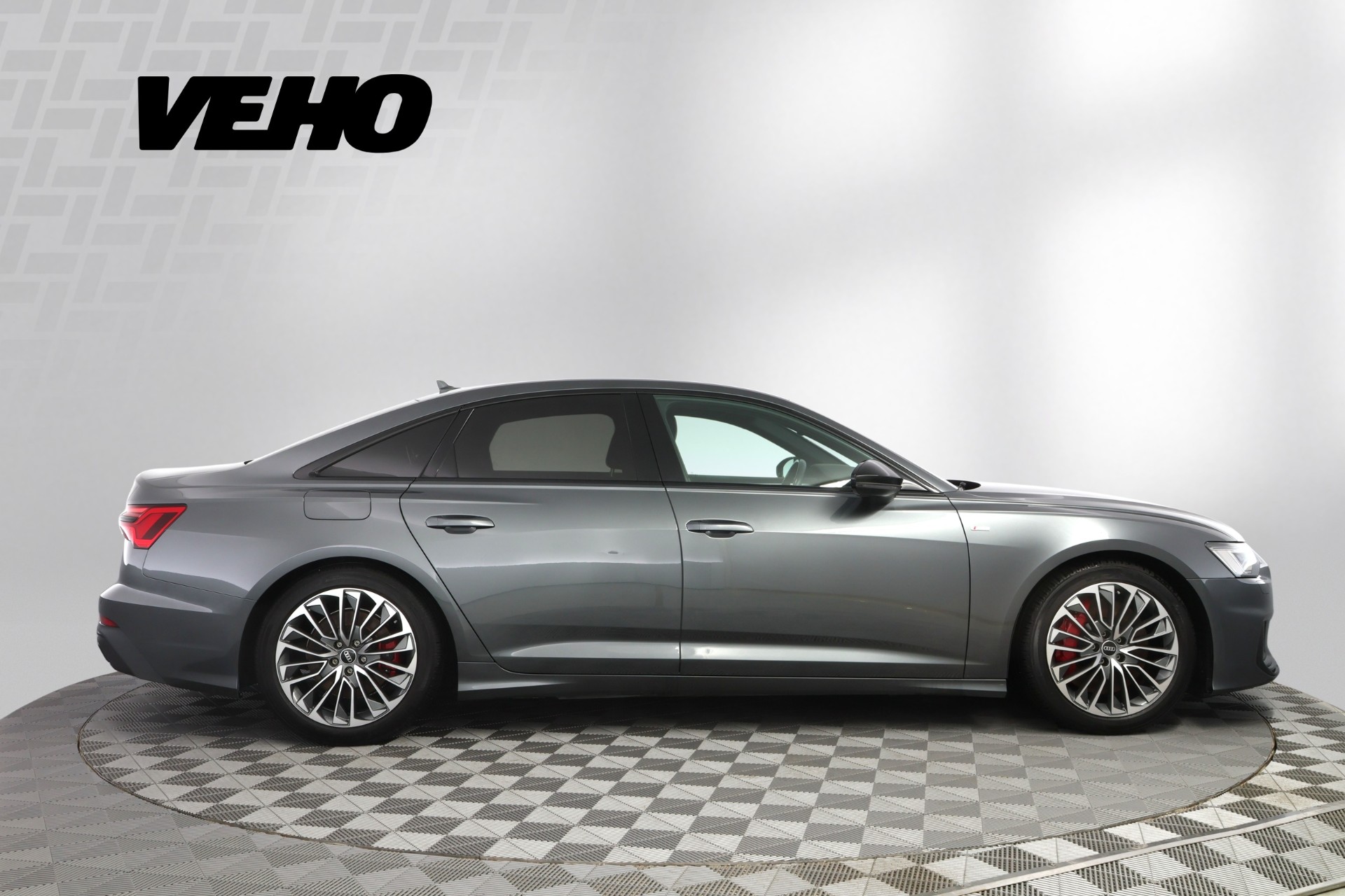 AUDI A6 2021