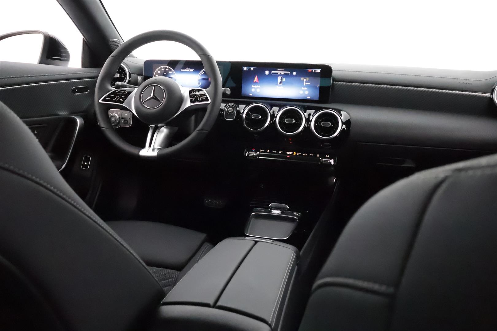 Mercedes-Benz CLA 2025