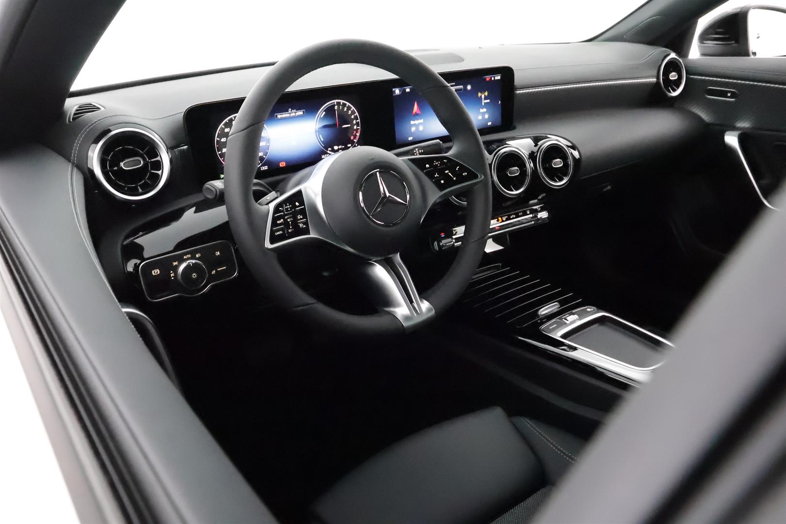 Mercedes-Benz CLA 2025