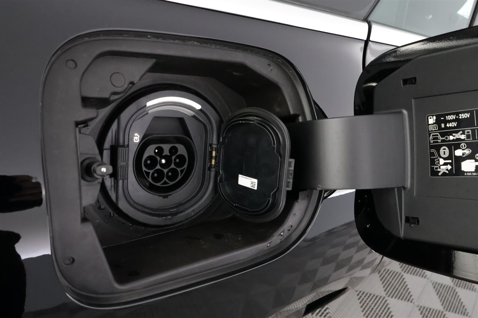 Mercedes-Benz CLA 2025