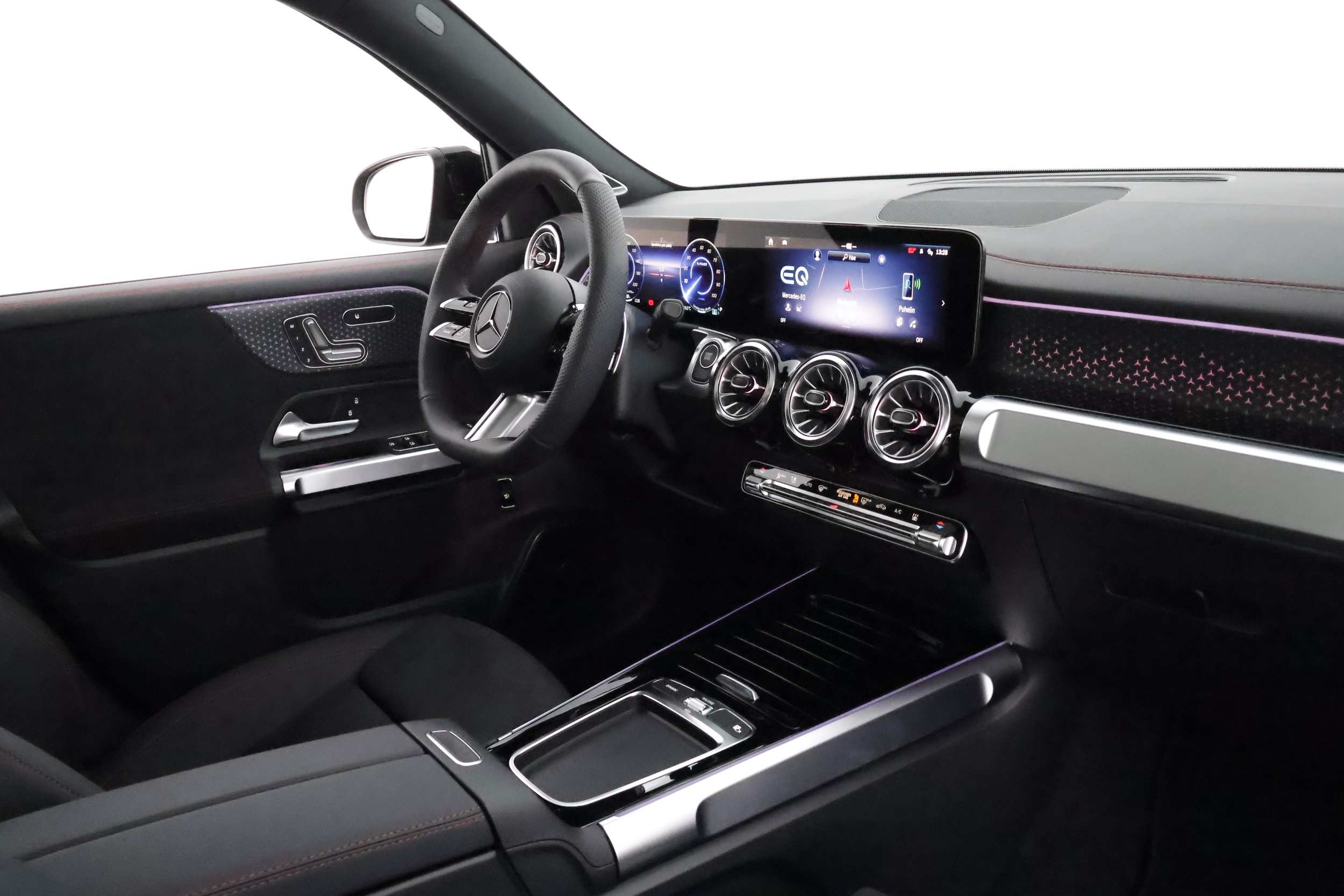 Mercedes-Benz EQB 2025