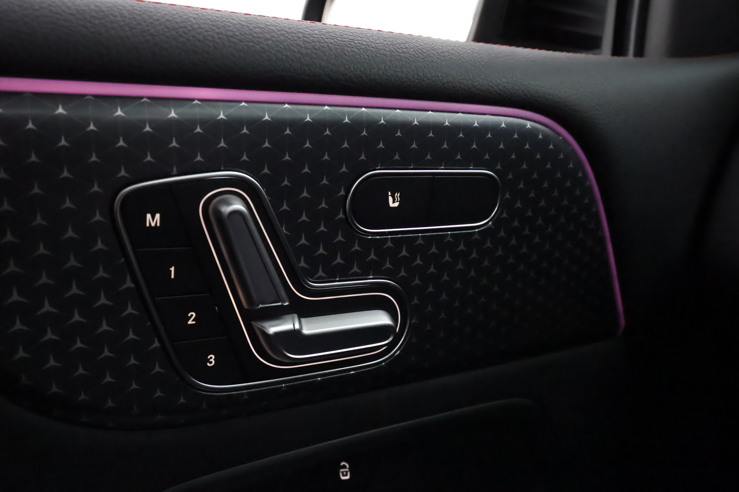 Mercedes-Benz EQB 2025