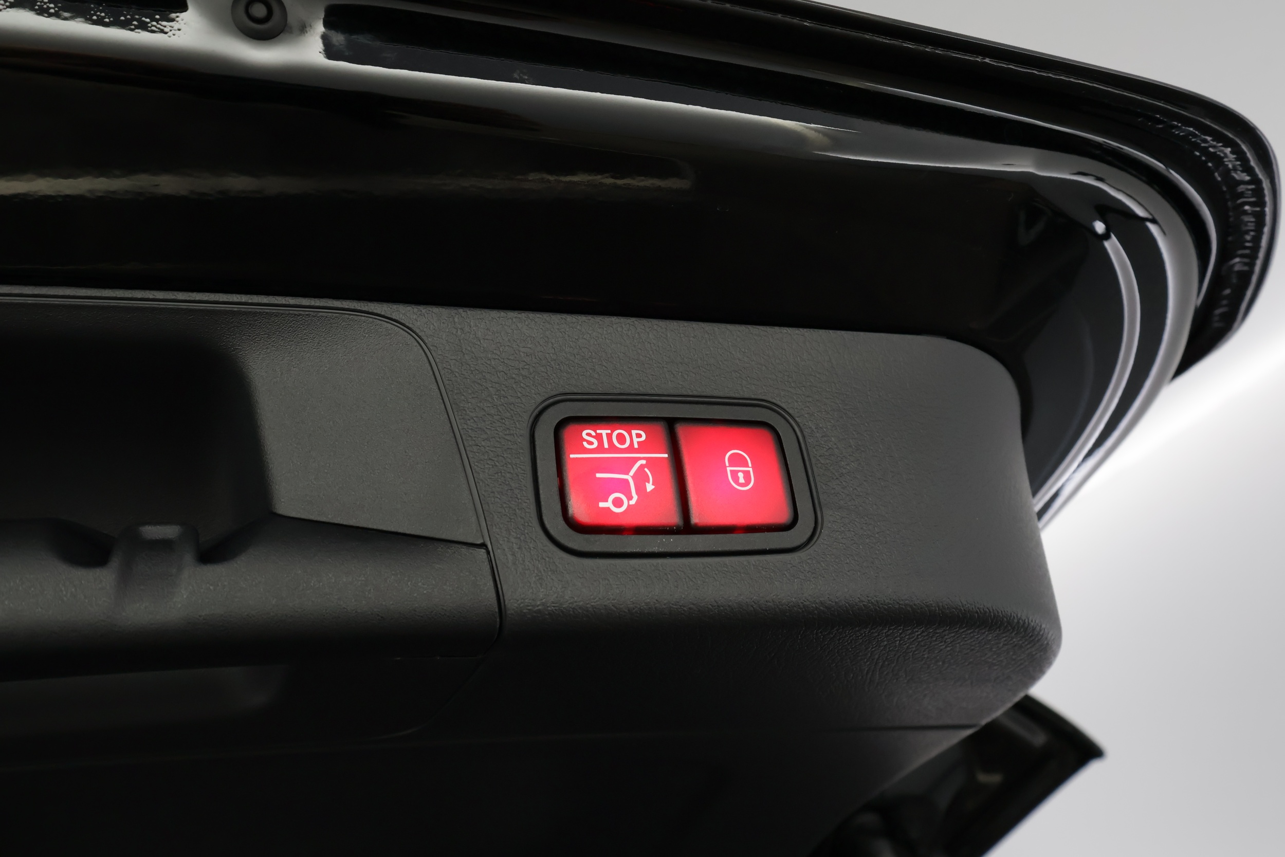 Mercedes-Benz EQB 2025