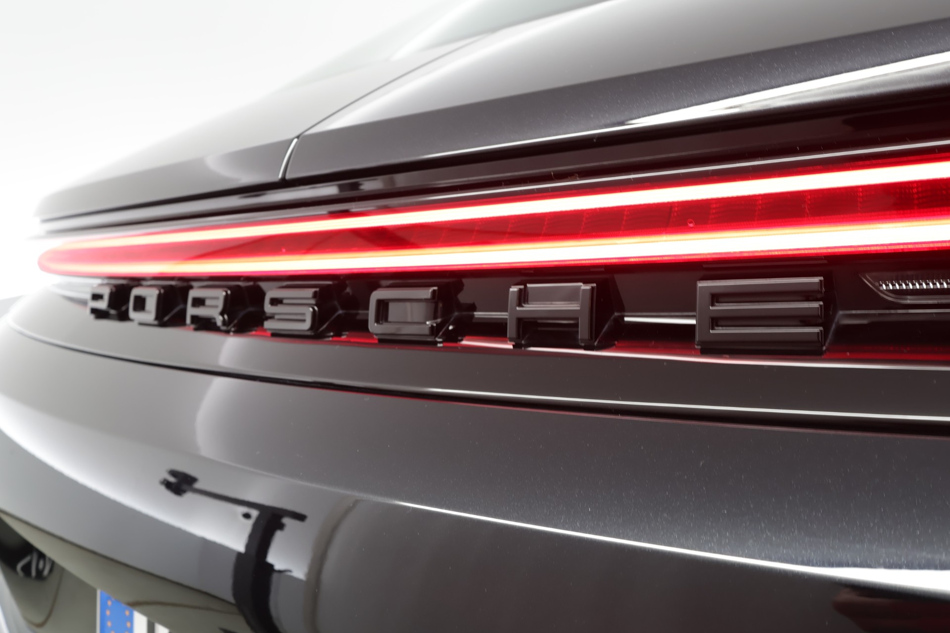 Porsche Panamera 2025