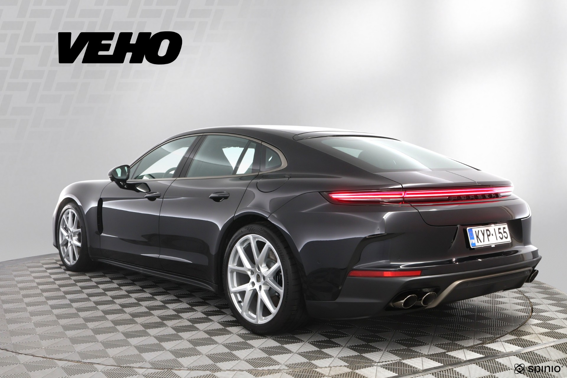 Porsche Panamera 2025