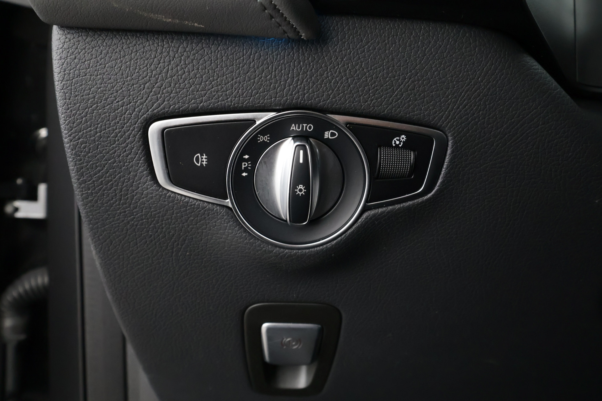 Mercedes-Benz EQC 2021