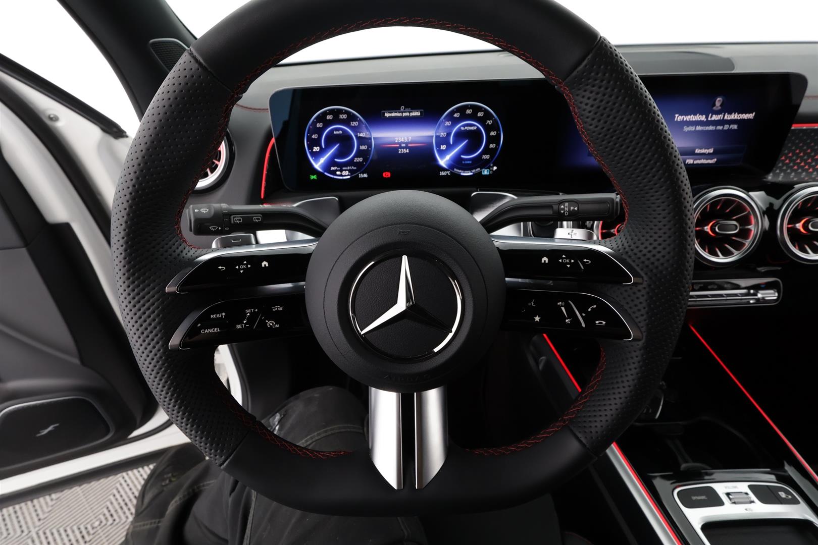 Mercedes-Benz EQB 2025