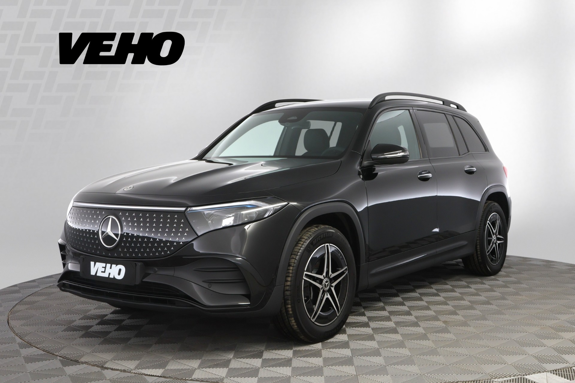 Mercedes-Benz EQB 2025