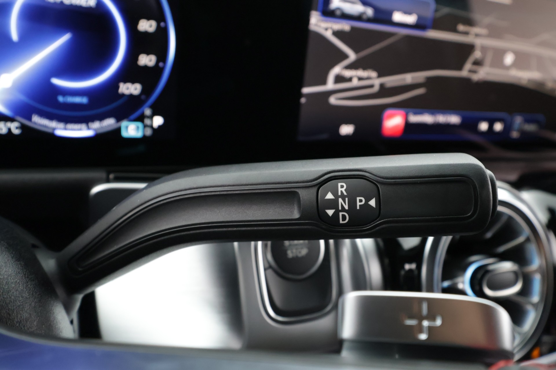 Mercedes-Benz EQB 2025