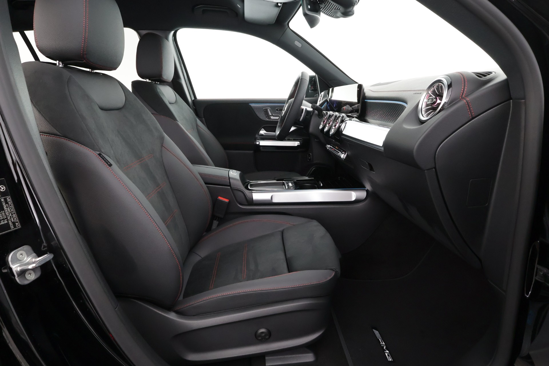 Mercedes-Benz EQB 2025