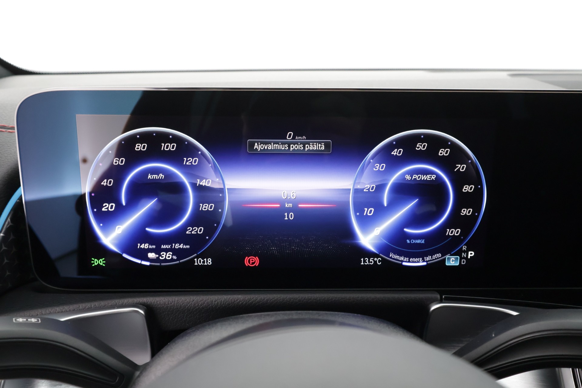 Mercedes-Benz EQB 2025