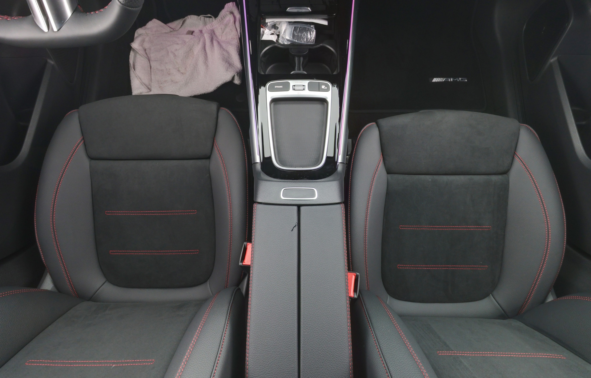 Mercedes-Benz EQB 2025