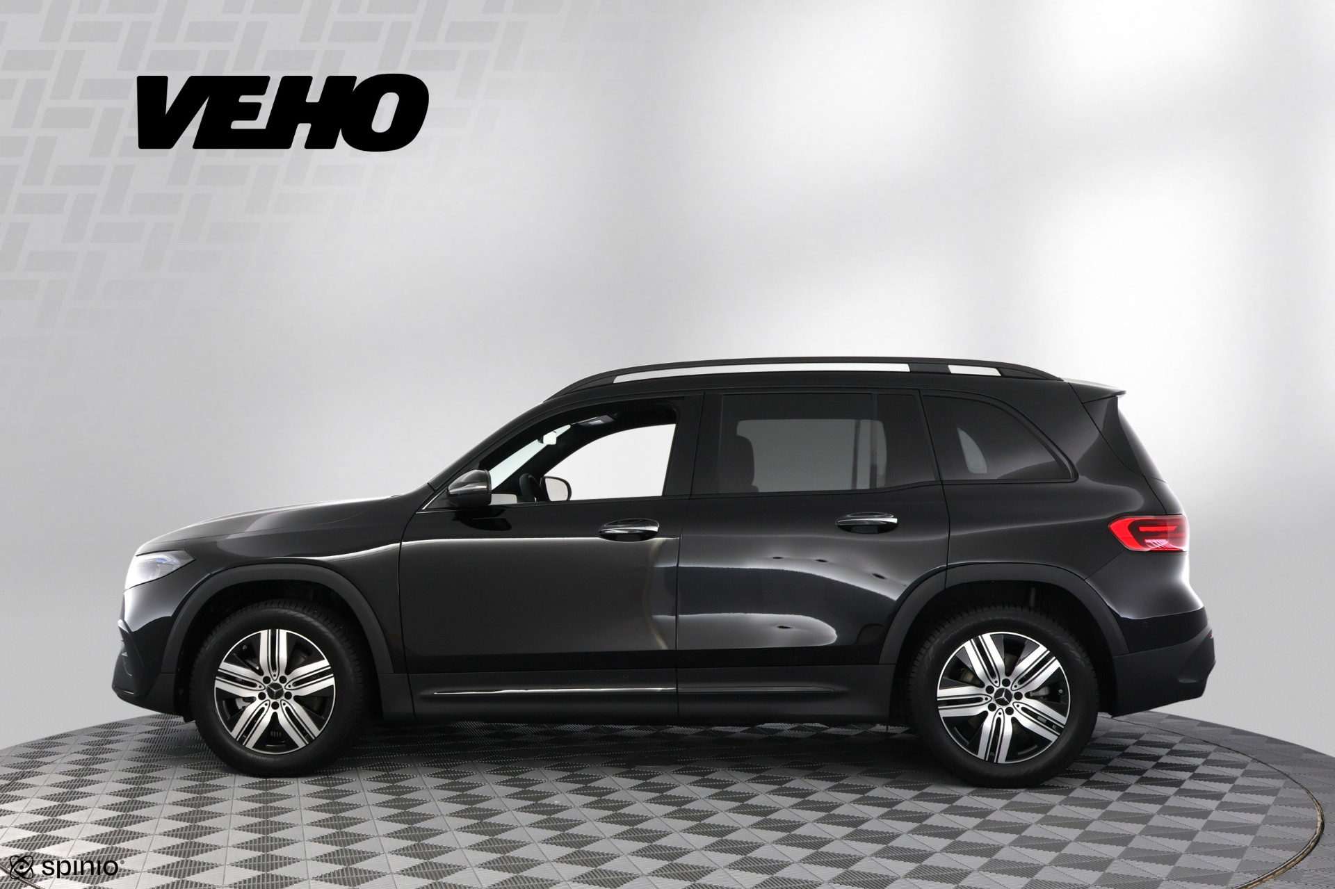 Mercedes-Benz EQB 2025