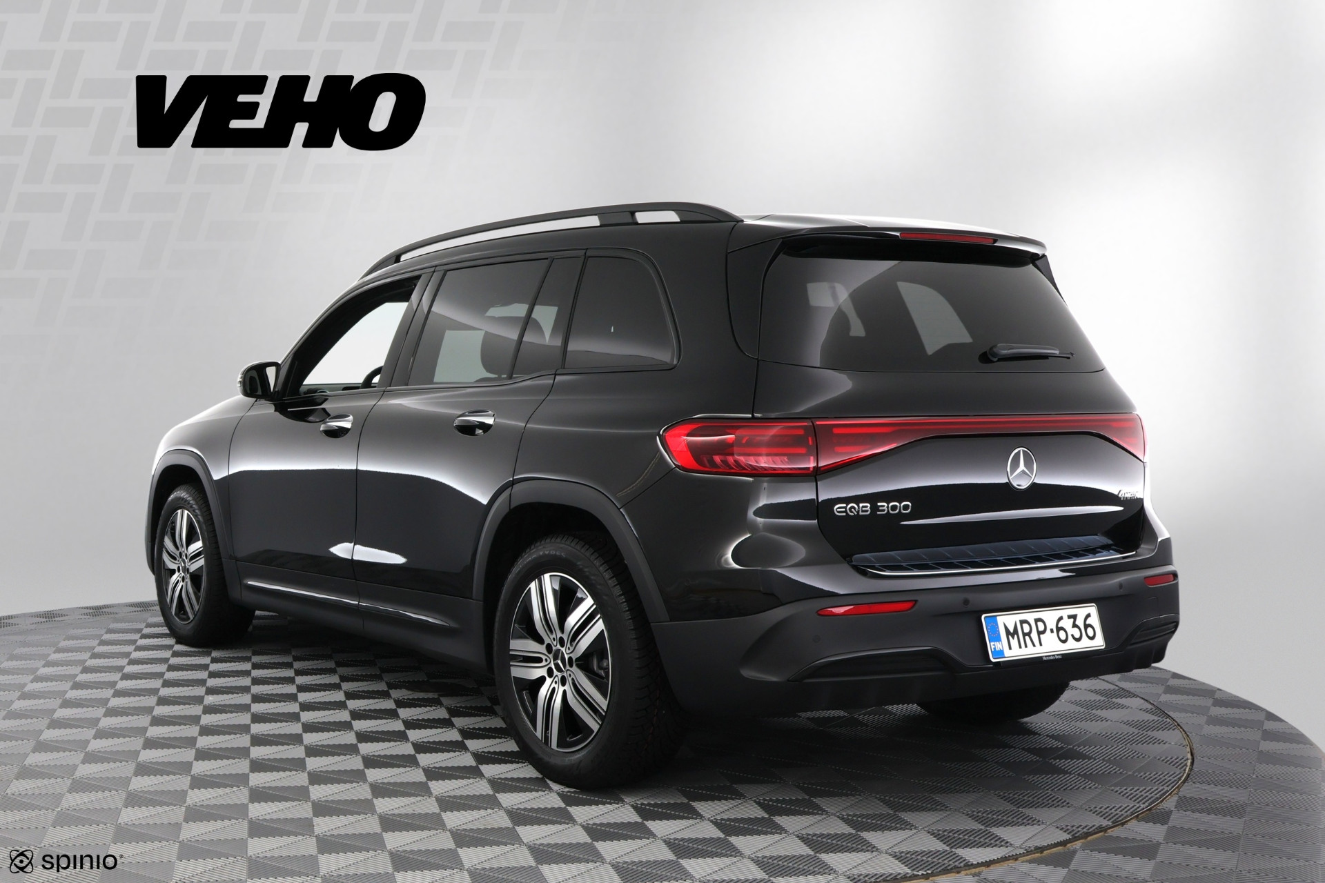 Mercedes-Benz EQB 2025