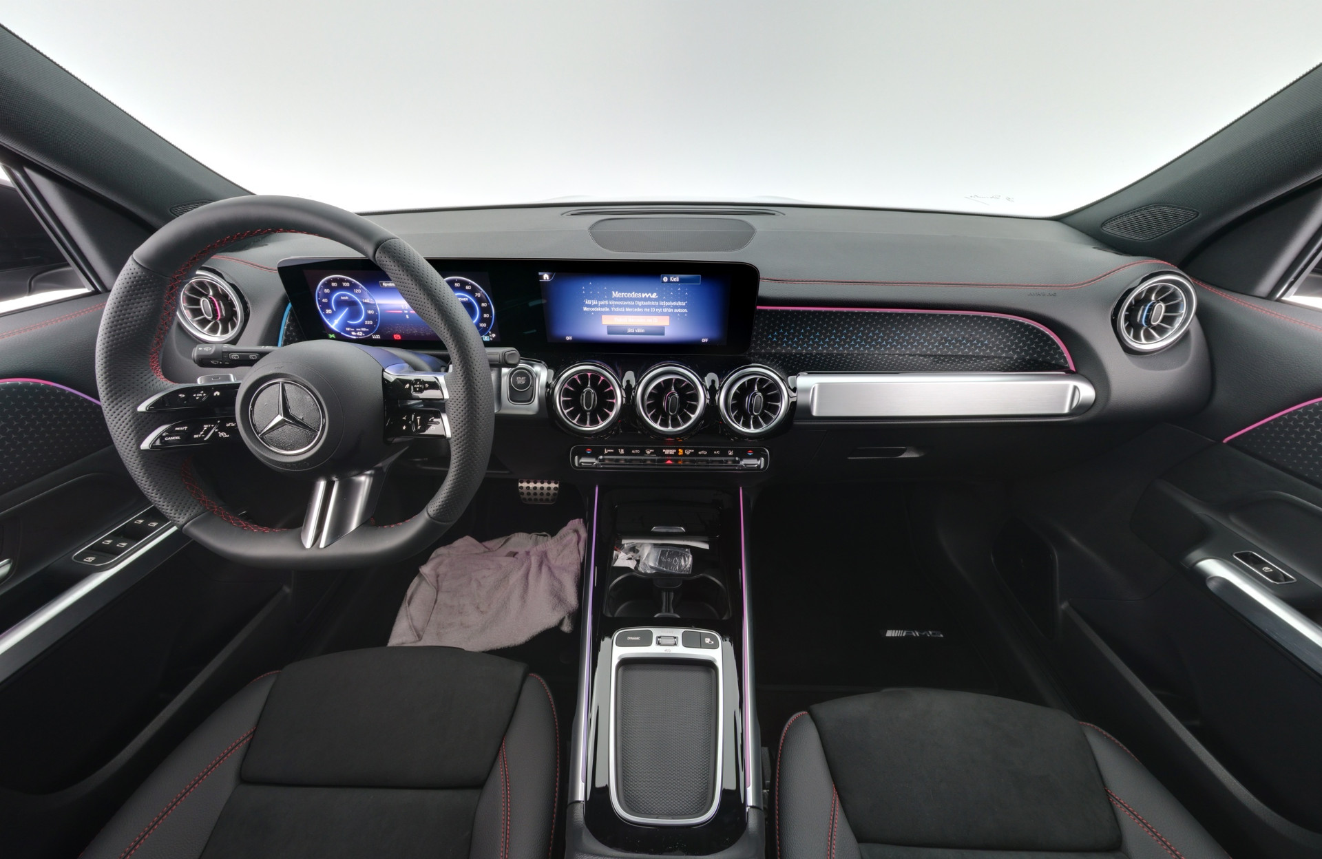 Mercedes-Benz EQB 2025