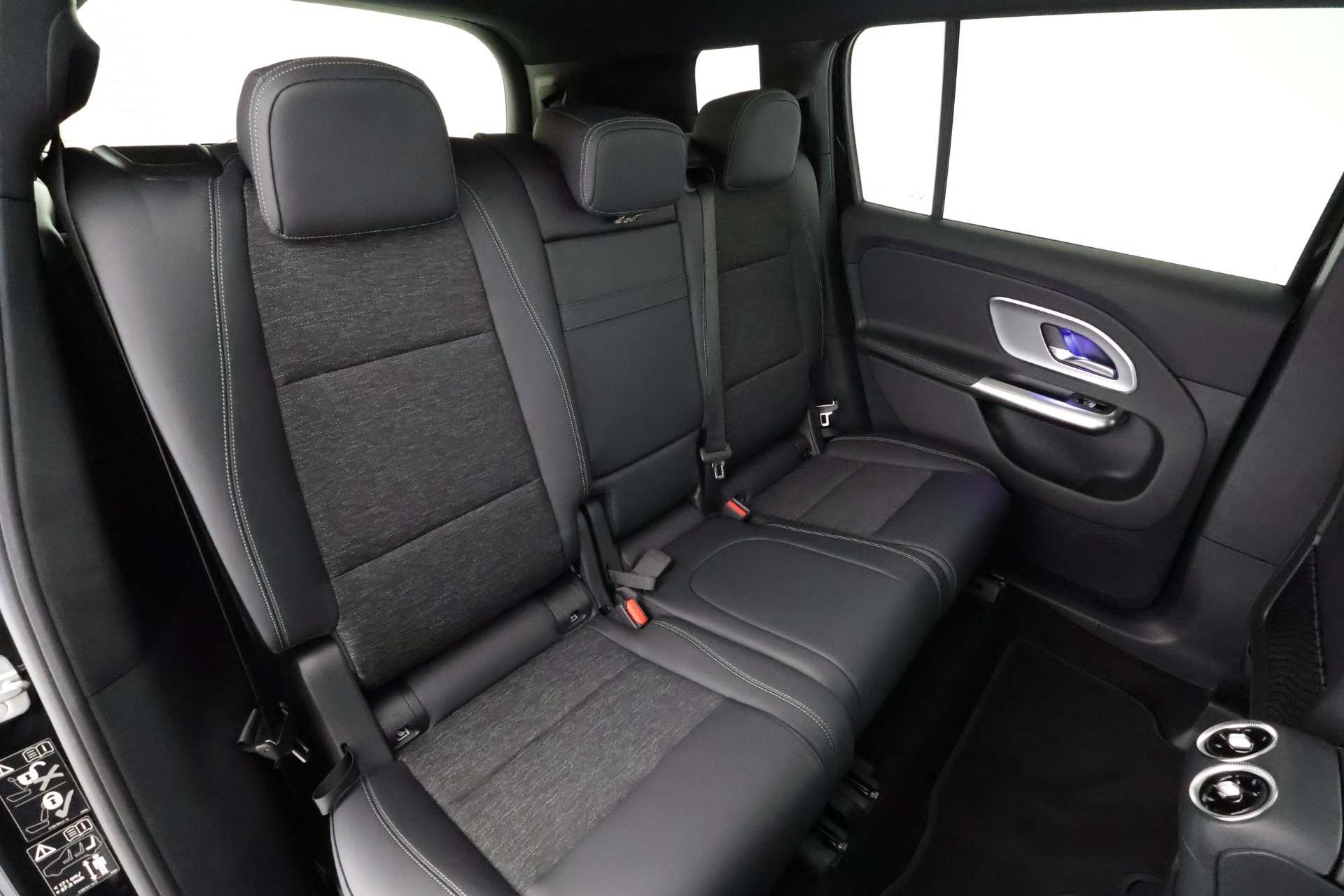 Mercedes-Benz GLB 2026
