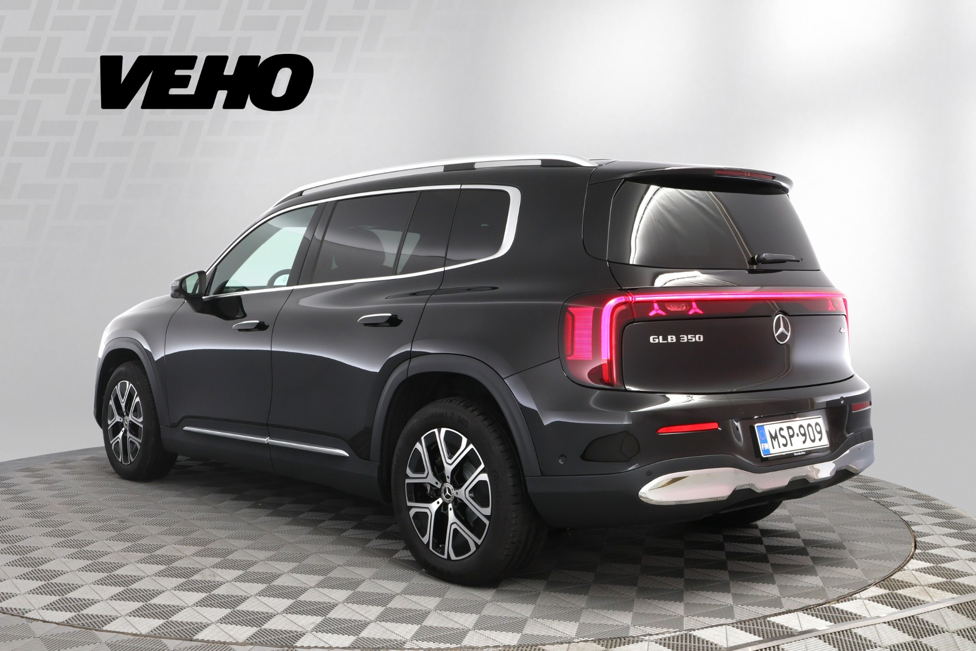 Mercedes-Benz GLB 2026