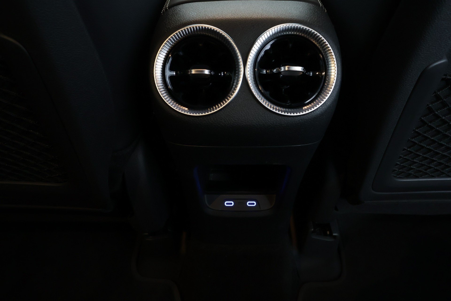 Mercedes-Benz GLB 2026