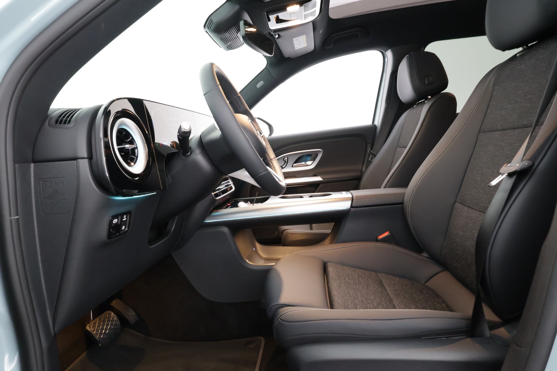 Mercedes-Benz GLB 2026