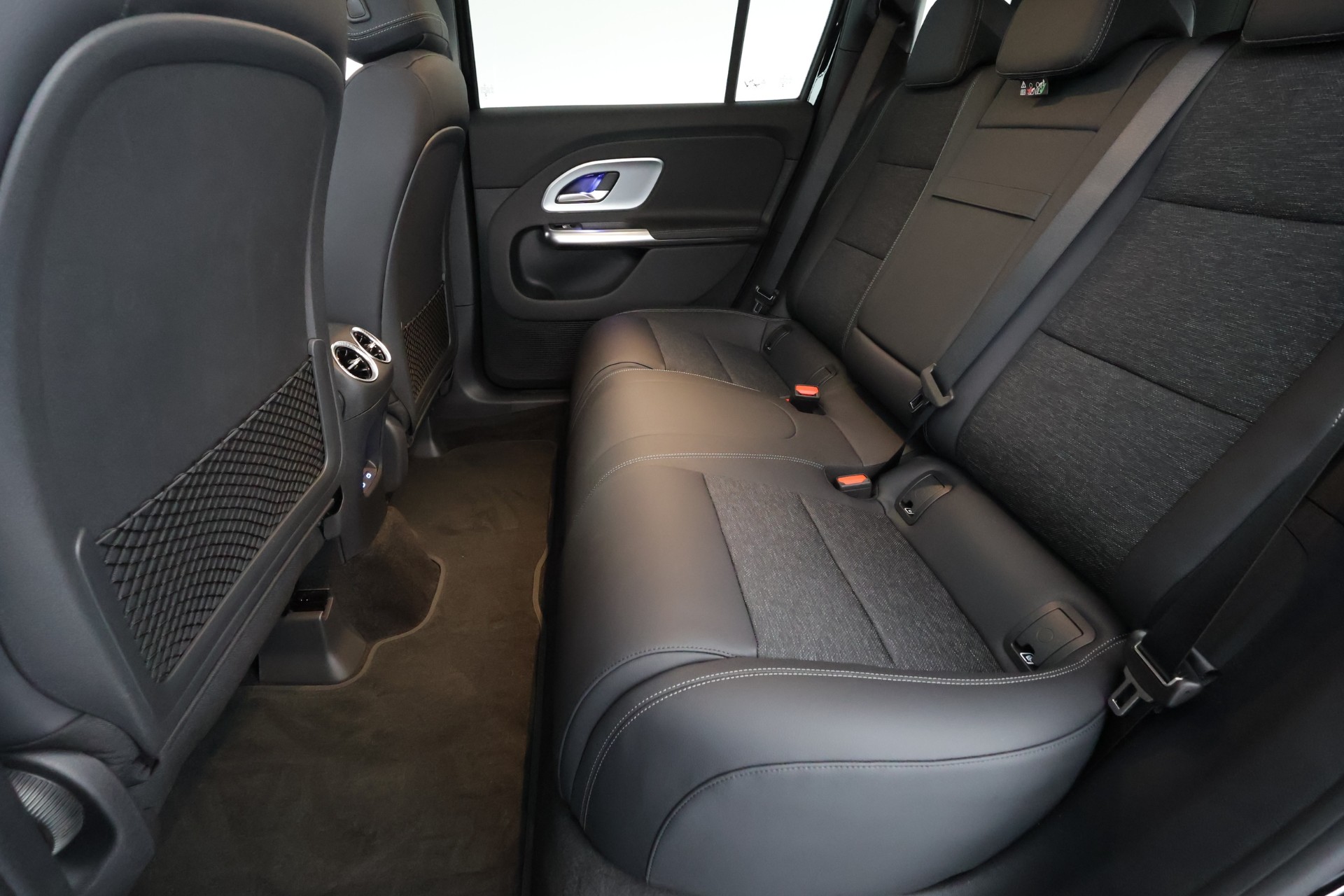 Mercedes-Benz GLB 2026
