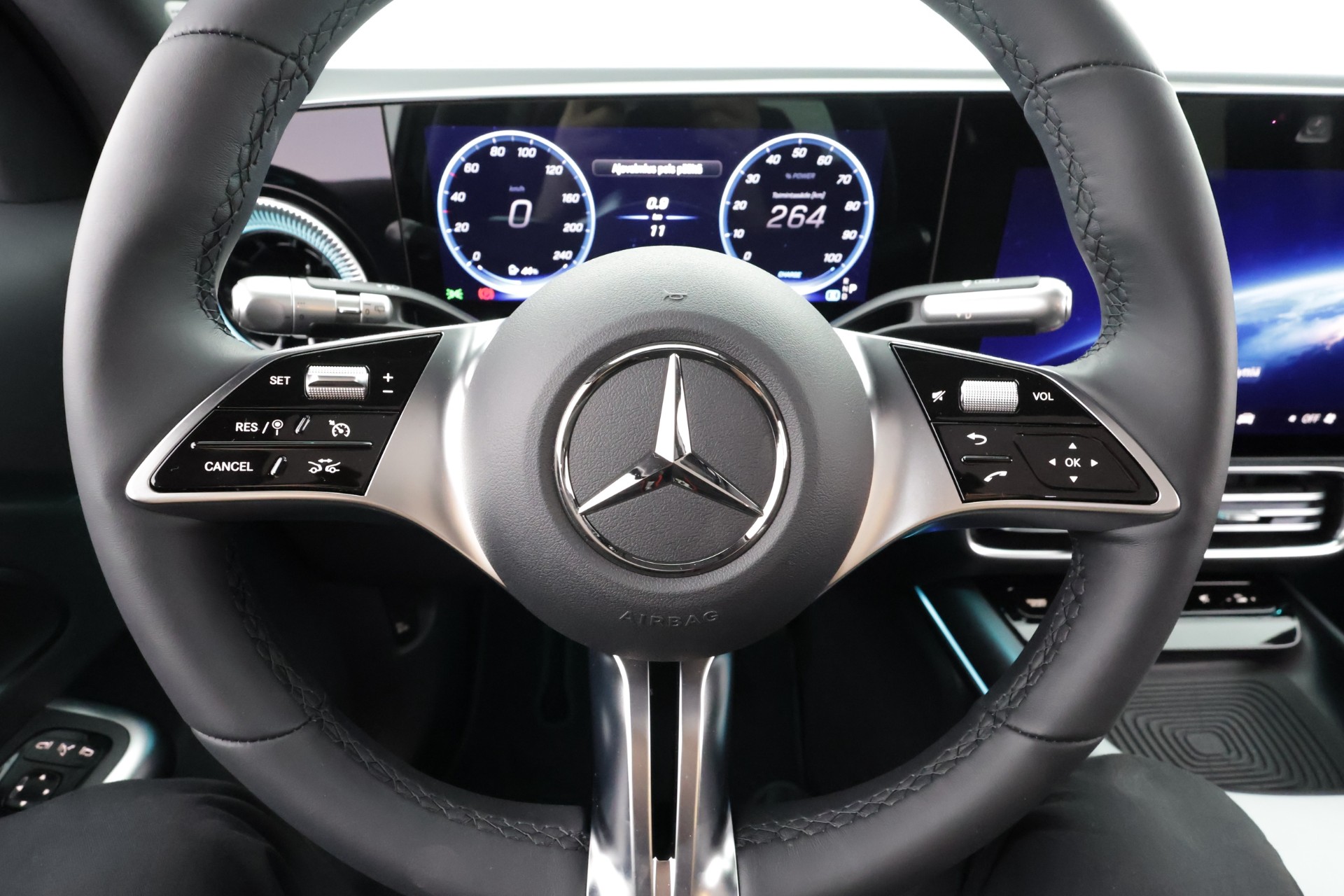 Mercedes-Benz GLB 2026