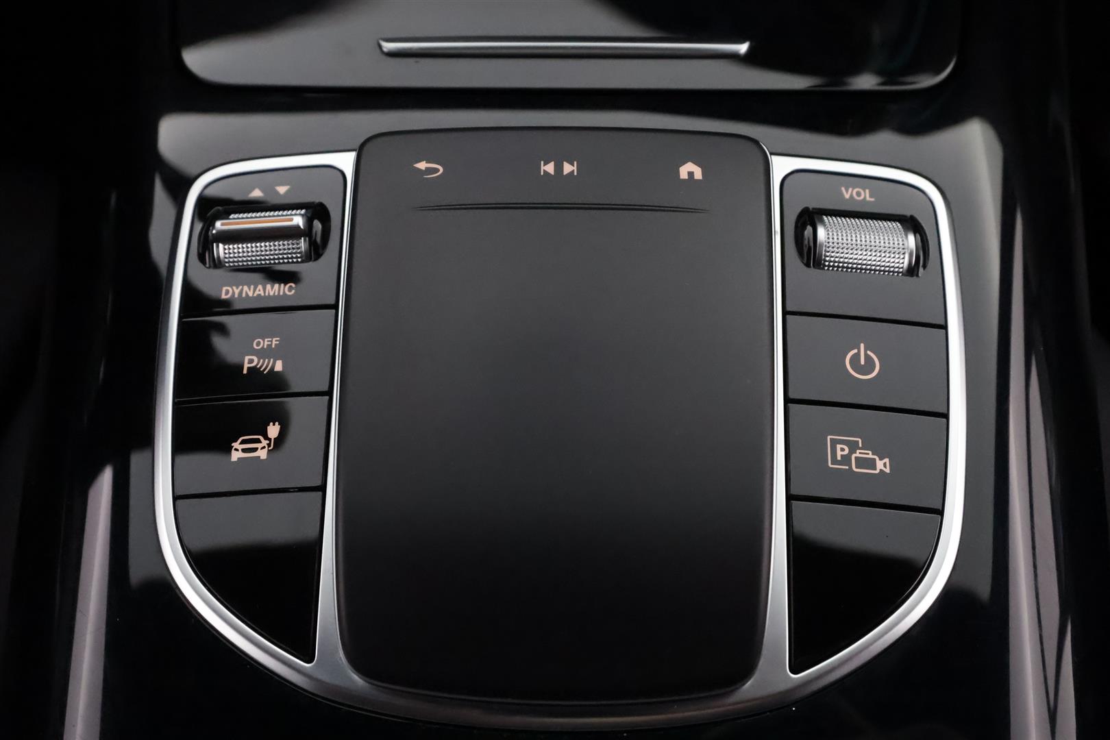 MERCEDES-BENZ EQC 2020