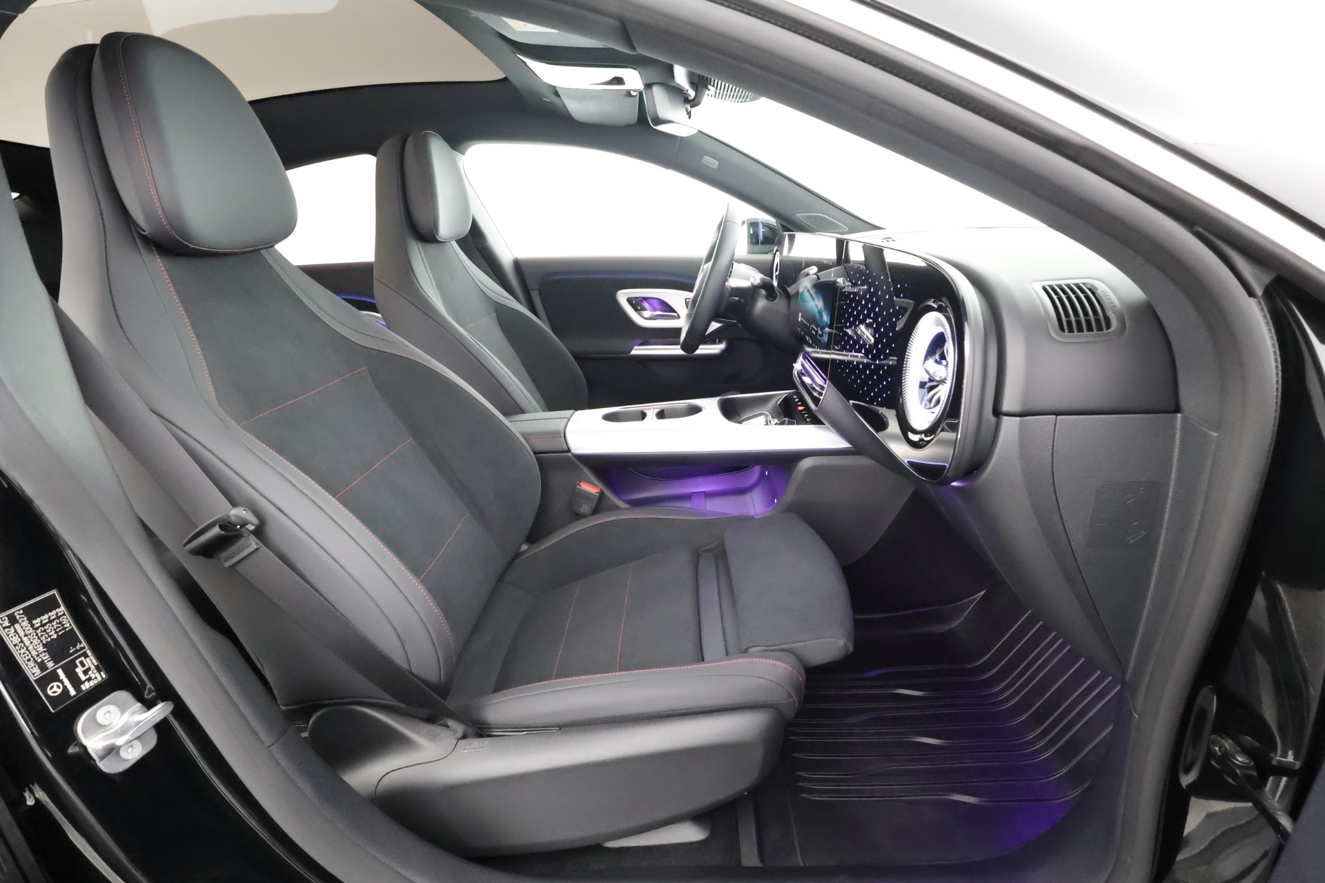 Mercedes-Benz CLA 2025