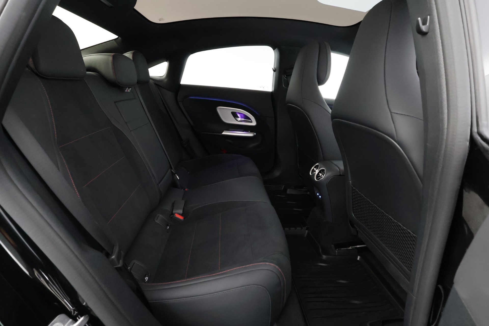 Mercedes-Benz CLA 2025