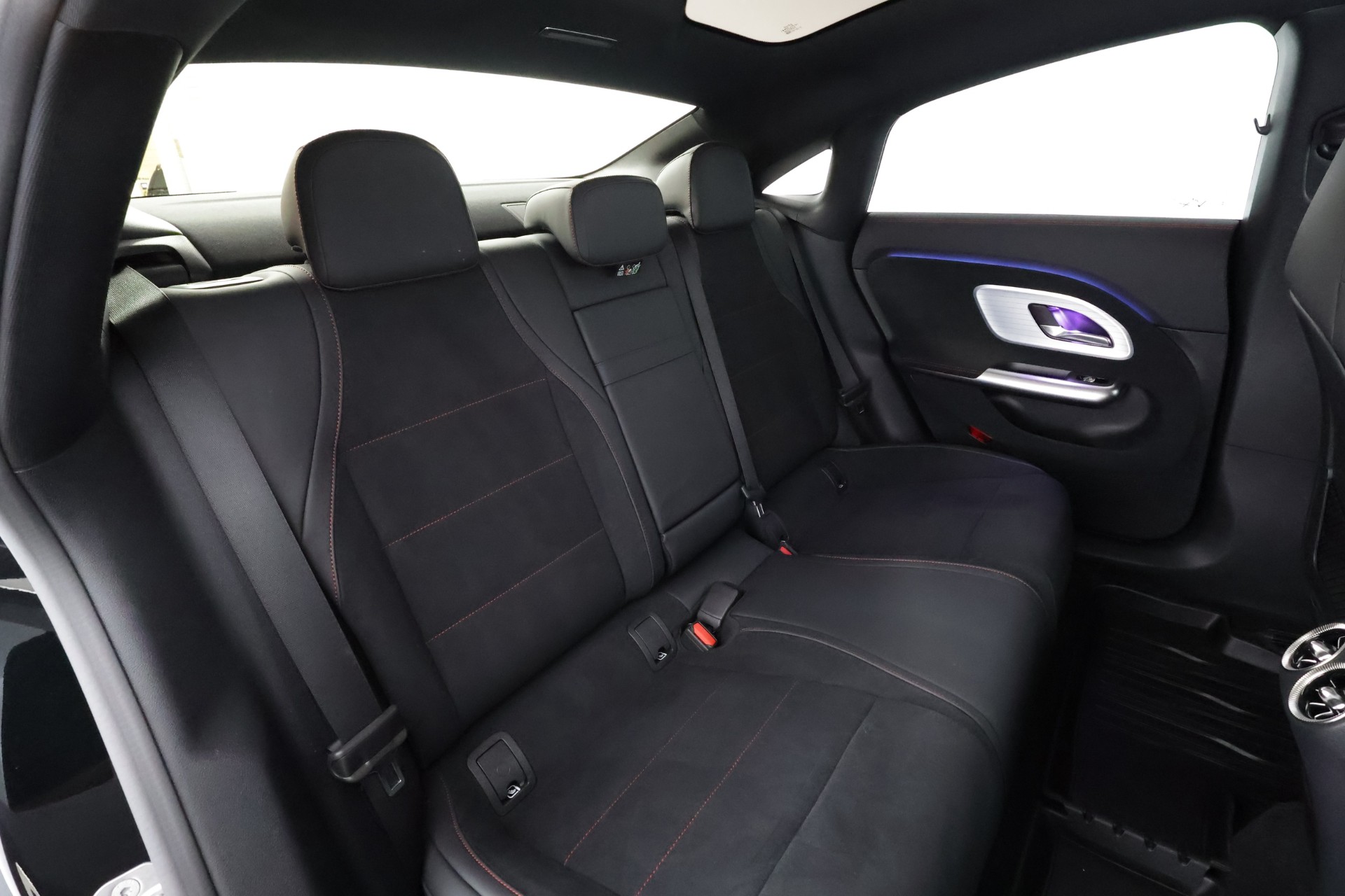Mercedes-Benz CLA 2025