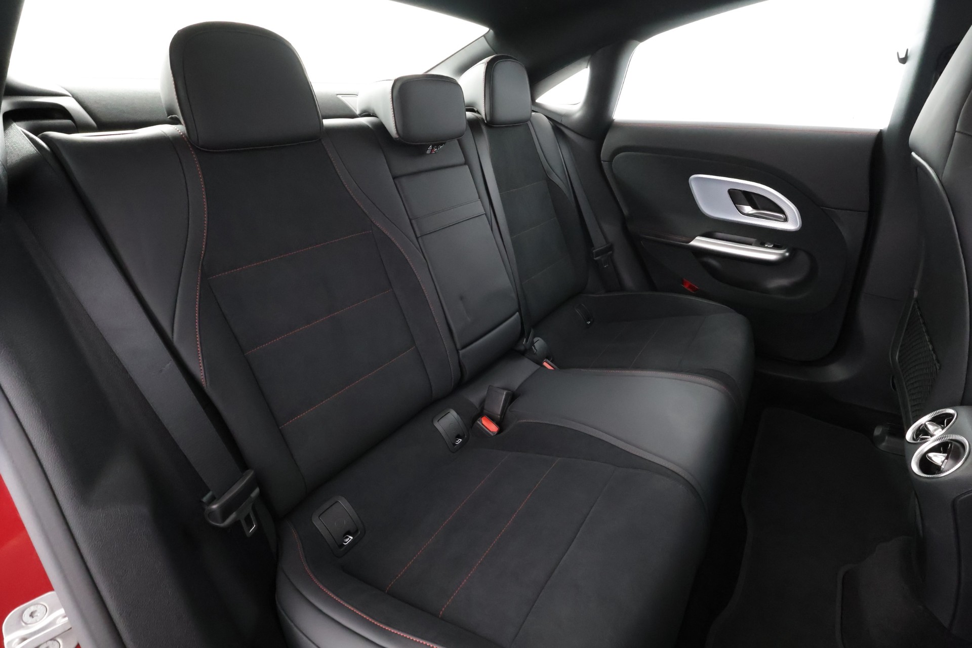 MERCEDES-BENZ CLA 2026