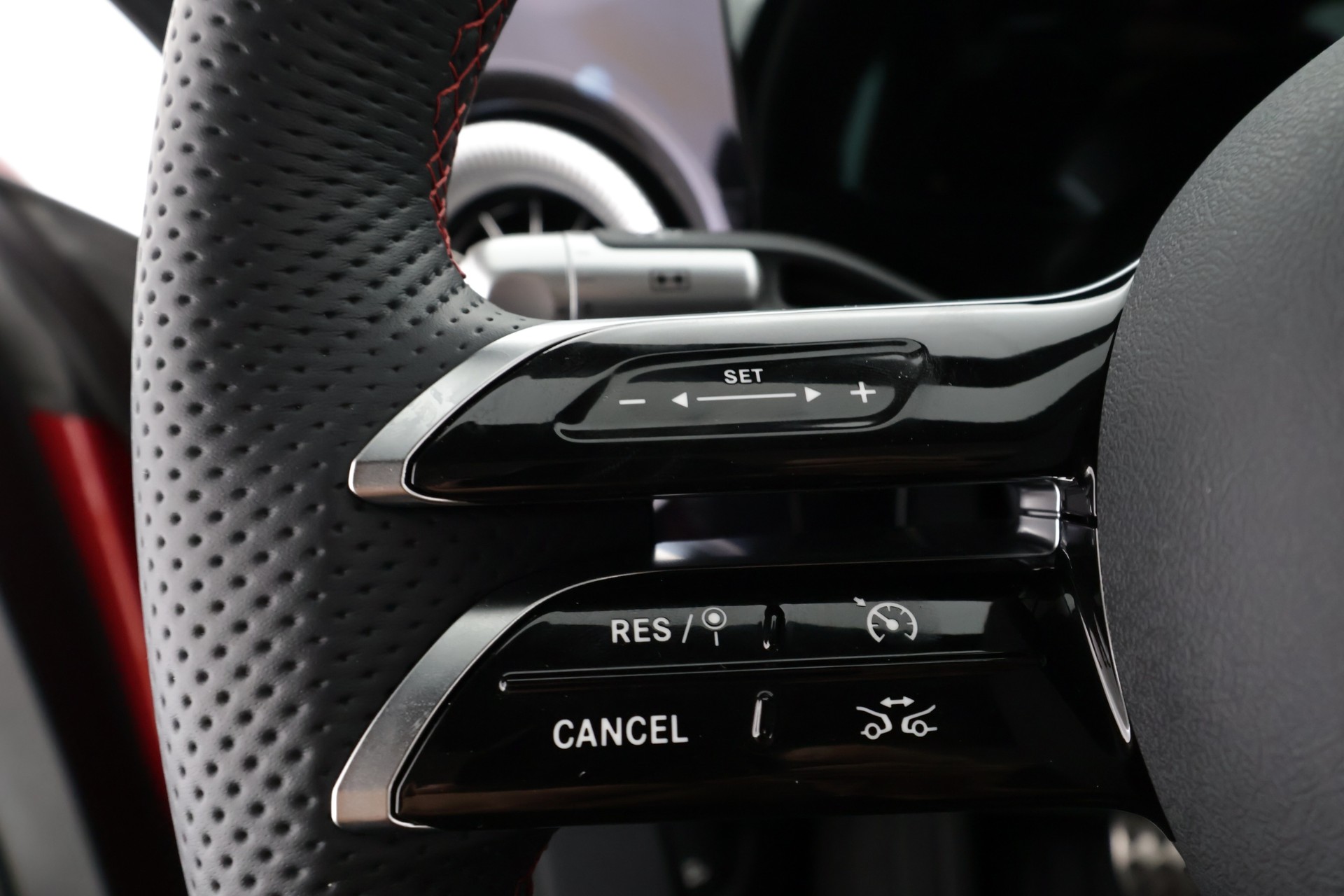 MERCEDES-BENZ CLA 2026