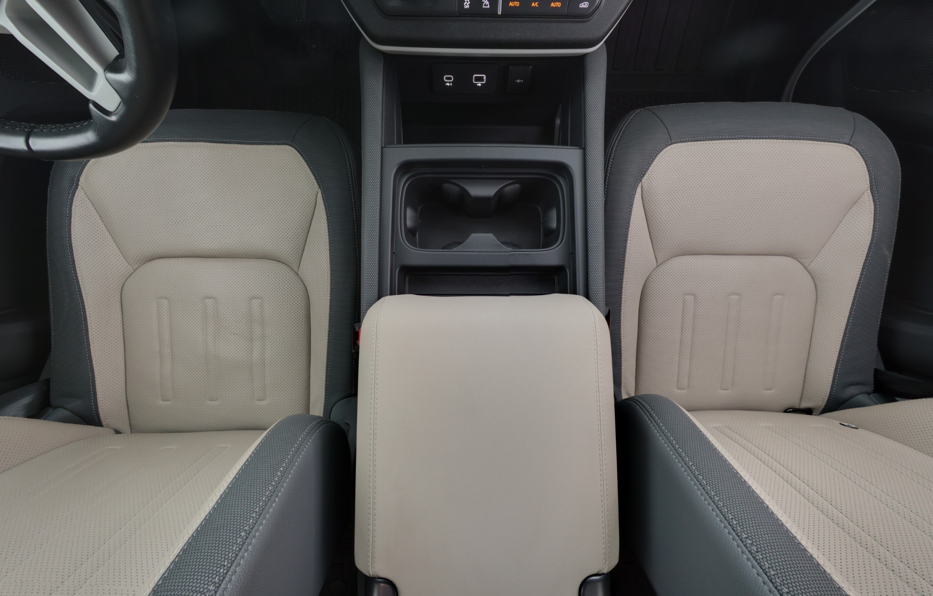 Land Rover Defender 2022