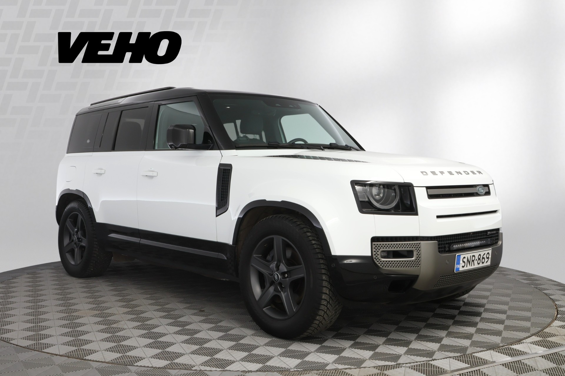 Land Rover Defender 2022