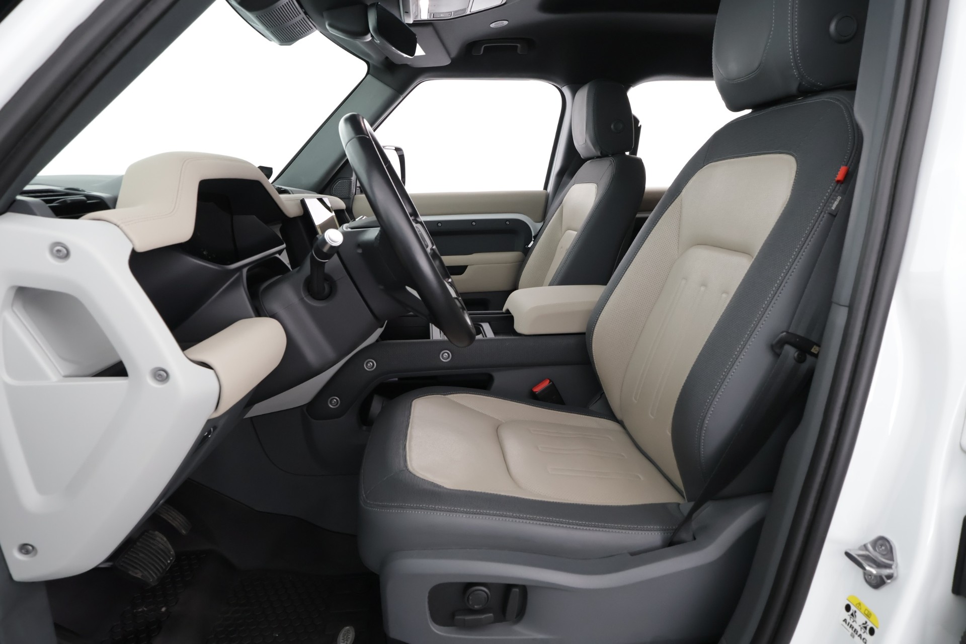 Land Rover Defender 2022