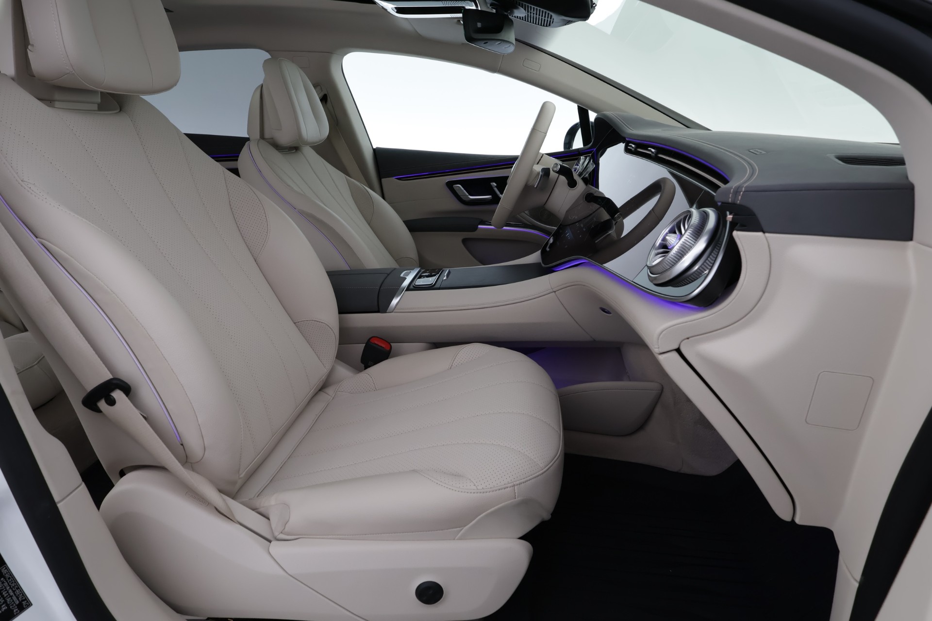 MERCEDES-BENZ EQS 2022