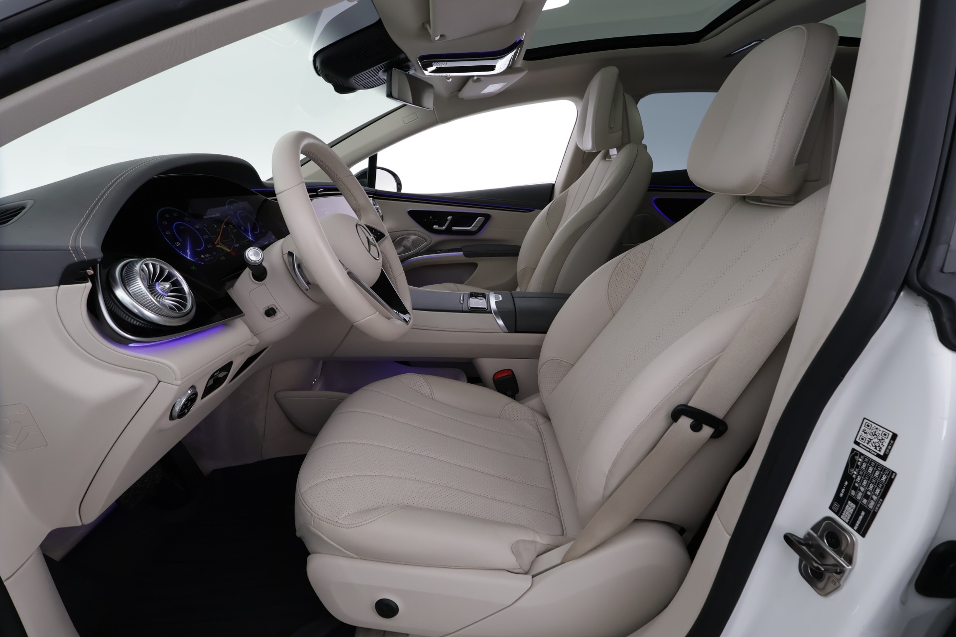 MERCEDES-BENZ EQS 2022