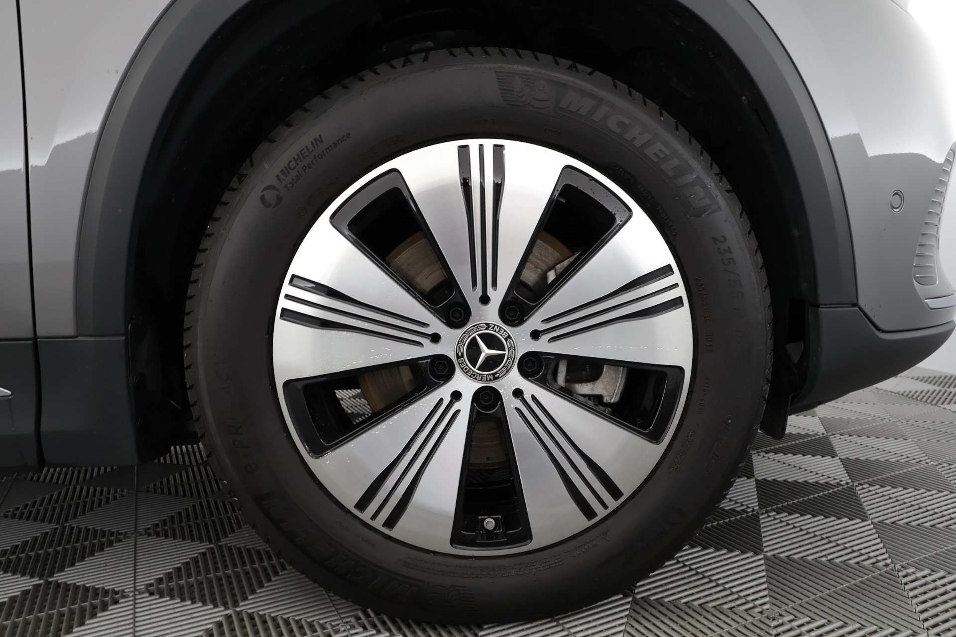 Mercedes-Benz EQA 2025